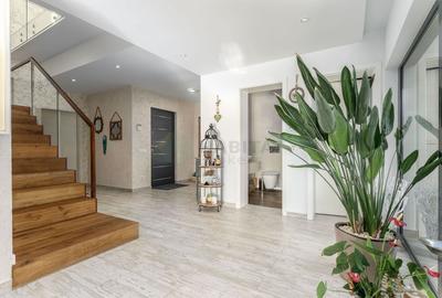 Vila Escapada | Piscină & Garaj pentru Barcă | Comision 0 - 9