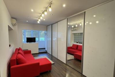 Apartament cu 2 camere semidecomandat, mobilat în Crângași