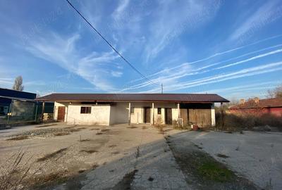 Spațiu comercial, de 450 mp, în Central