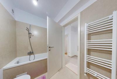 Apartament cu 3 camere decomandat în Tractorul - 1