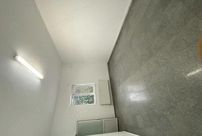 Spațiu comercial, de 25 mp, în Central - 3