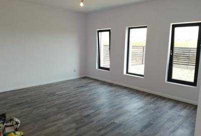 Casă individuală cu 3 camere cu Canalizare în Miroslava - 5