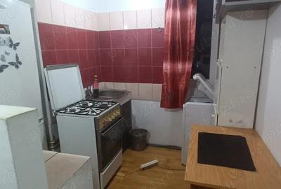 Garsoniera la curte zona Pieptanari - 1