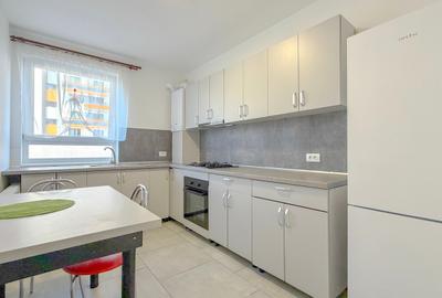 Apartament cu 2 camere decomandat în Tractorul - 8