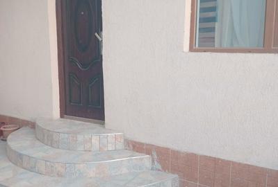 Casă cu 3 camere în Exterior Vest - 1