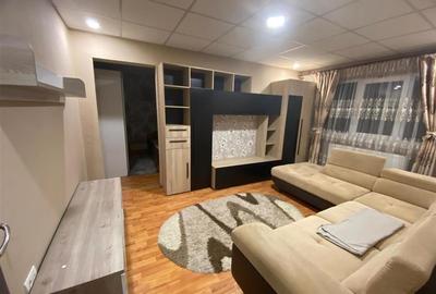 Apartament cu 2 camere, mobilat în Central