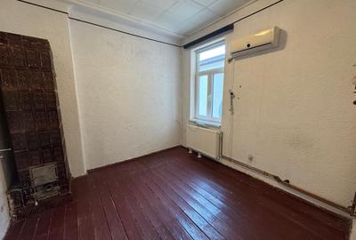 Vanzare apartament cinci camere vila D+P+2 Medicina Cotroceni - 14