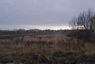 Teren de 6800 mp, în Exterior Vest - 2