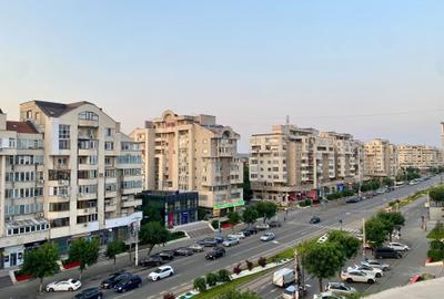 Apartament cu 2 camere decomandat în Ultracentral