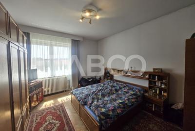 Casă individuală cu 9 camere cu Canalizare în Piața Cluj - 3
