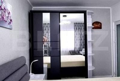 Apartament cu 3 camere decomandat în Micro 4 - 10