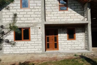 Casă cu 6 camere în Voinești - 6