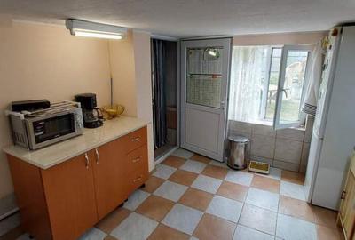Casă cu 2 camere cu Teren 1600 Mp în Central - 12