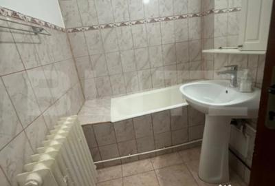 Apartament cu 3 camere decomandat în Cetate - 10