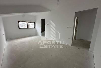 Casă individuală cu 5 camere în Giroc