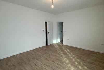 Casă cu 4 camere cu Teren 290 Mp în Central - 3