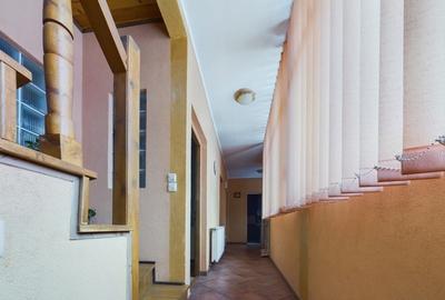 CASA DE VANZARE SINAIA | Eleganță, Confort și Priveliști Montane de exceptie - 6