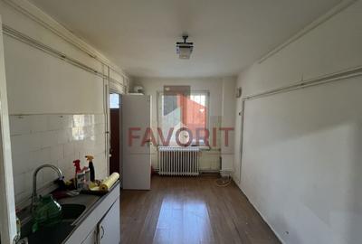 Apartament cu 3 camere decomandat în Punctele Cardinale - 9