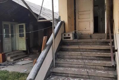 Casă cu 6 camere în Central - 9