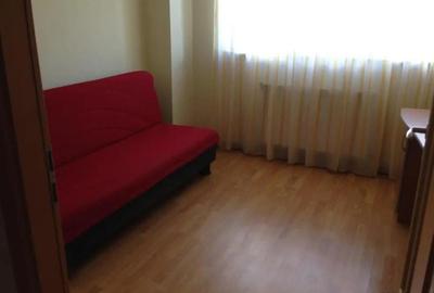 Apartament cu 3 camere semidecomandat în Central - 2