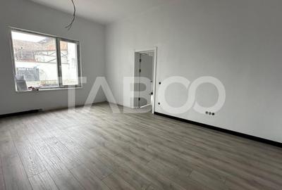 Apartament cu 3 camere semidecomandat în Turnișor - 3