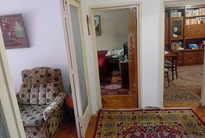 Apartament cu 3 camere decomandat în Central - 8