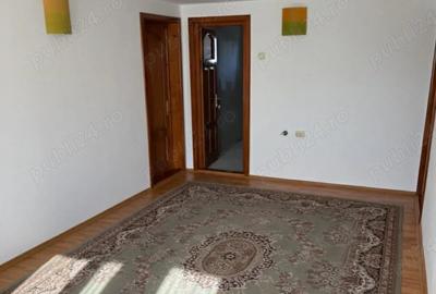 Casă cu 8 camere în Ologeni - 6