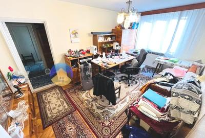 Apartament cu 3 camere semidecomandat, mobilat în Dărmănești - 1