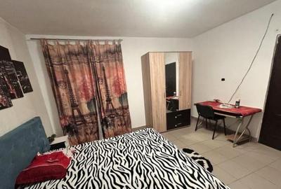 Aparatorii patriei vila curte - 1