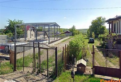 Teren de 513 mp, în Central - 3