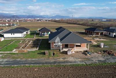 Casa la ro?u 242 Mp Utili / Sat Sasar - 9