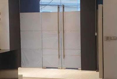 Spatiu comercial/ spre inchiriere/ situat central - 2