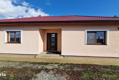 Casă cu 3 camere cu Teren 420 Mp în Remetea Mare - 15