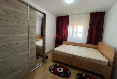 Apartament cu 3 camere, Decomandat, Dacia - 3