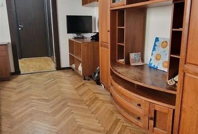 Vanzare apartament 3 camere la etajul 1, in Grigorescu- zona Biomedica