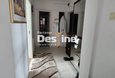 Apartament cu 2 camere decomandat, mobilat în Progresul - 11