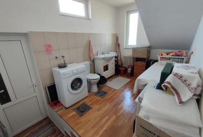 Casă cu 4 camere cu Teren 1900 Mp în Reghin - 8
