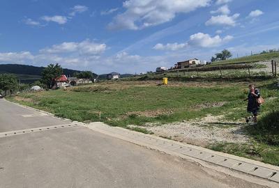 Teren de 1108 mp, în Bârsău - 1