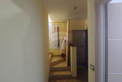 Casa / Vila de lux cu 5 camere de vanzare in Vadu Moldovei, Suceava - 39