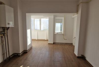 Apartament 2 camere decomandat zona Energiei - 8