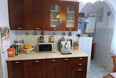 Apartament cu 4 camere decomandat în Dărmănești - 7