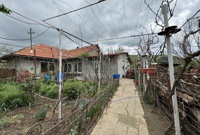 Vand casa in orasul Babadag, zona linistita! - 8