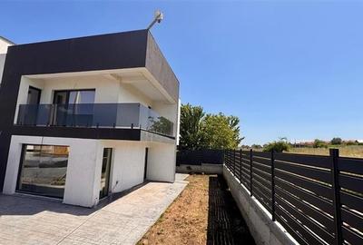 Vila tip duplex de vanzare in Rediu, design mediteranean, panorama catre Dealul Vila tip duplex de vanzare in Rediu, design mediteranean, panorama catre Dealul - 1