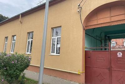 Apartament cu 2 camere semidecomandat în Central - 2