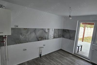 Casă cu 4 camere în Central - 2