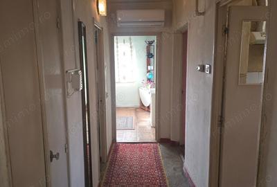 Apartament cu 3 camere decomandat în 22 Decembrie - 5