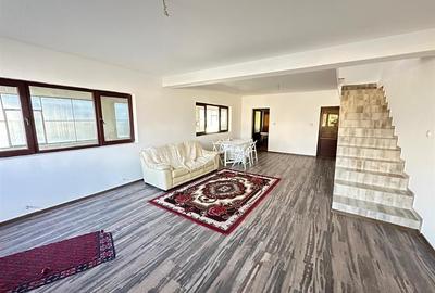 CASA ROMANESTI  5 CAMERE - 1