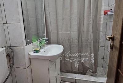 Apartament cu 3 camere decomandat în Vlahuță - 4