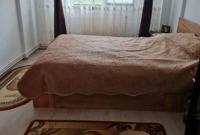 Apartament cu 3 camere decomandat în Hipodrom - 1