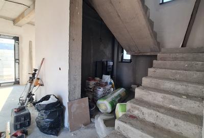 Case Cubiste in Faza de Executie Arhitectura Moderna, Teren Generos, Utilitati - 12